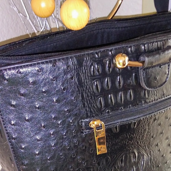 Purse - Picture 3 of 8